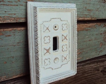 Vintage Shabby Chic Light Switch Cover Single Lightswitch Distressed Antique White American Tack and Hardware Retro Design Chippy Decor