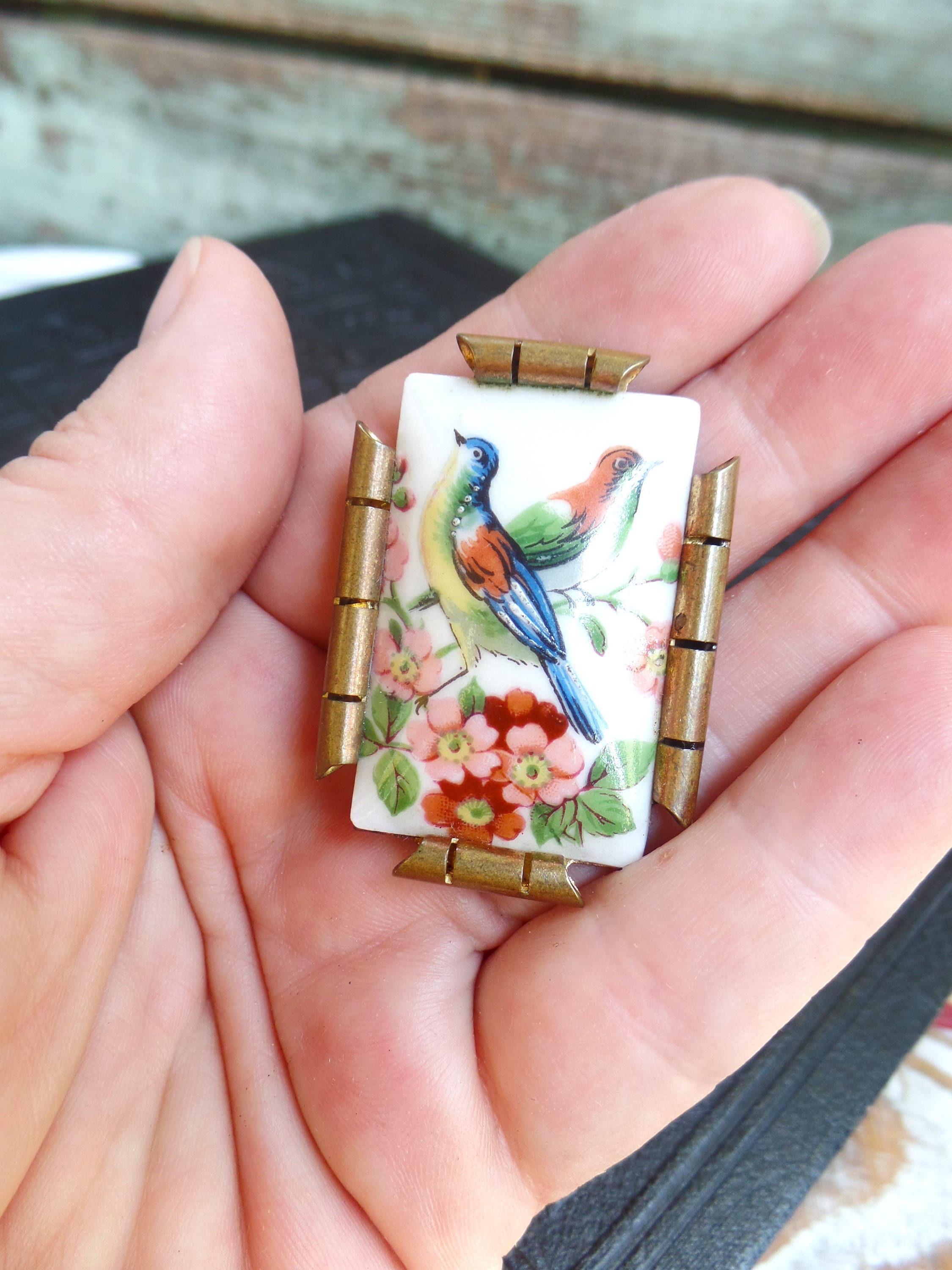 ヴィンテージ リモージュ フランス 磁器 鳥ブローチ、フランス ヴィンテージ リモージュ フランス 磁器 鳥ブローチ、フランス