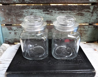 Vintage Glass Jar Set Fleur De Lis Clear Glass Apothecary Jars Canister Knob Lid Mid Century Terrarium Vanity Curiousity Containers Display