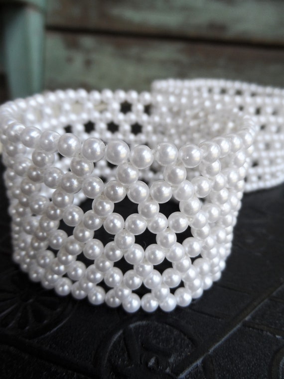 Vintage Pearl Bracelet Set Wide Lattice Work of Ivory White Pearls