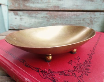 Vintage Alfredo Sciarrotta for Frederik Lunning, Inc. brass soap dish, Mid Century Art, Trinket Dish, Brass Soap Holder, French Country