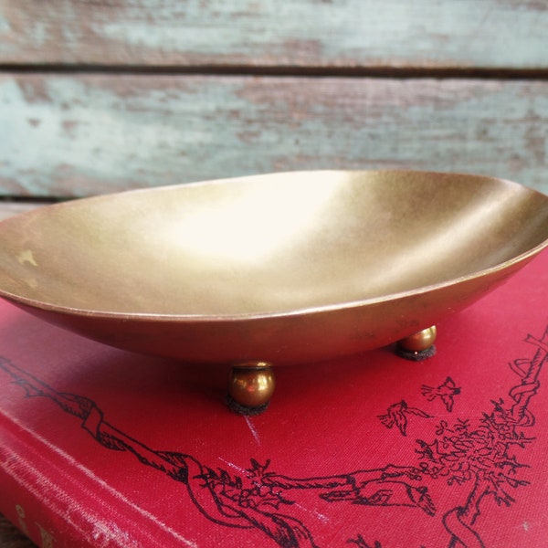 Vintage Alfredo Sciarrotta for Frederik Lunning, Inc. brass soap dish, Mid Century Art, Trinket Dish, Brass Soap Holder, French Country