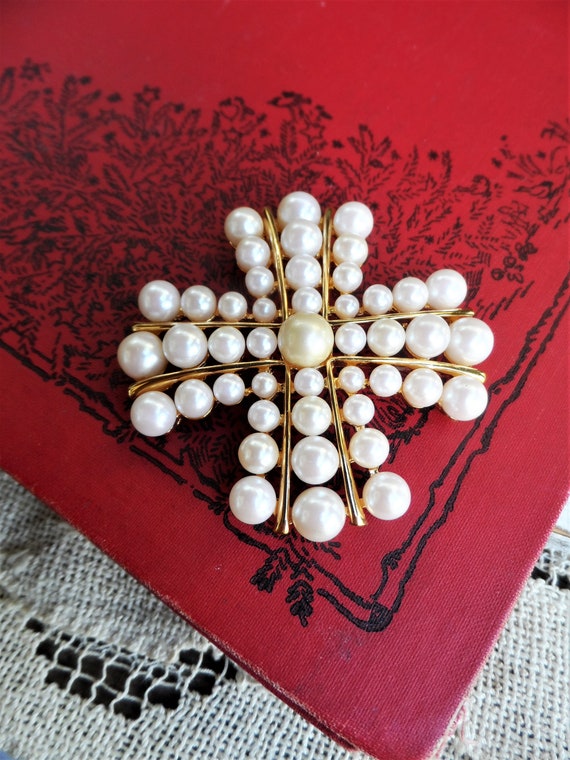 Vintage Joan Rivers Brooch Pearl Cross Pin Ivory F
