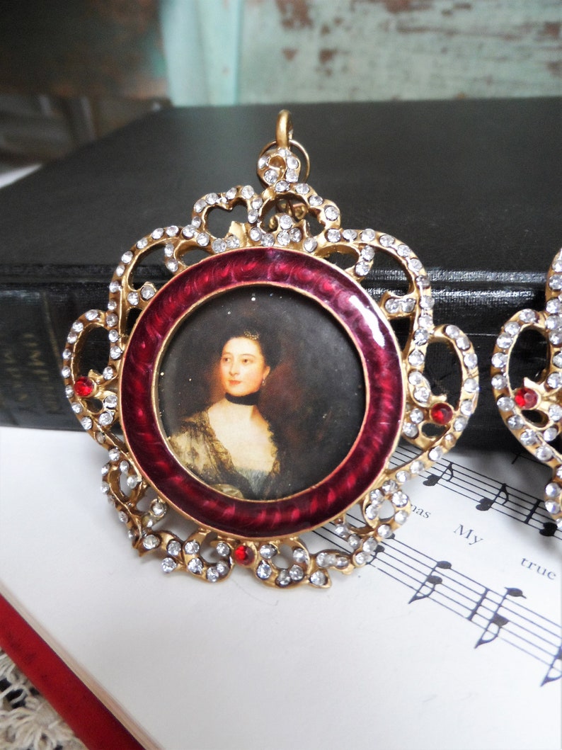 Vintage Ornate Picture Frame Frames Set Christmas Ornaments Rhinestones Gold Enameled Metal Victorian Regency French Country Decor Baroque