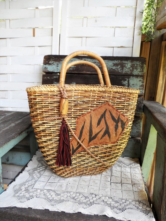 Basket Weave Tote Bag Purse Wooden Handles - Gem