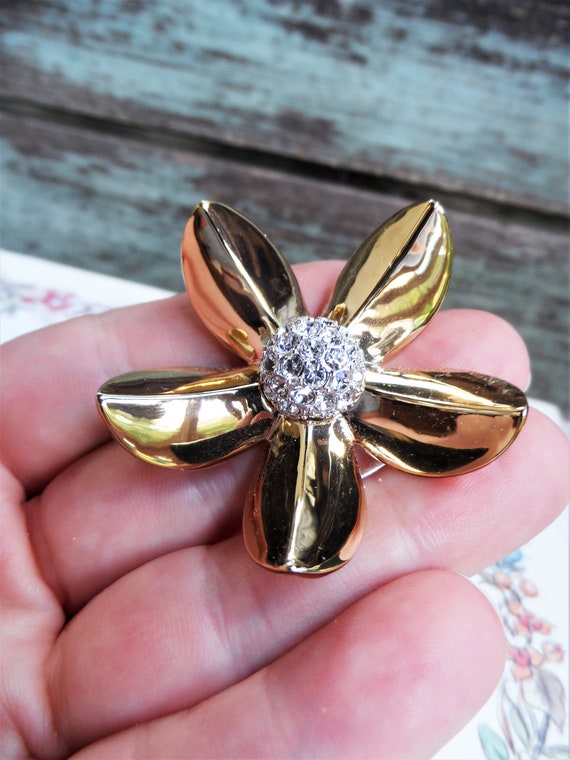 Vintage GPK Flower Brooch Crystal Rhinestones Mark