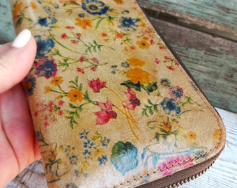 Vintage Patricia Nash Leather Wallet, Full Size Wallet with zipper, Wild Flower Design on Honey Brown Leather, Card Holder, Designer Wallet