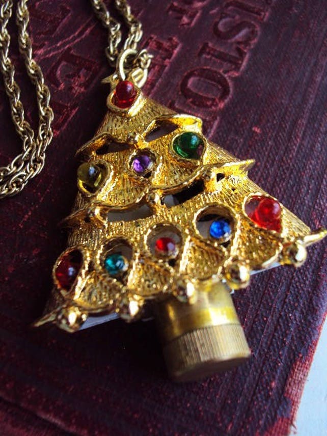 vintage christmas tree necklace pendant charm light up lights lighted rope chain mod costume jewelry ornate metal unique - Lighted Christmas Necklace vintage christmas tree necklace pendant charm light up lights lighted rope chain mod costume jewelry ornate metal unique - Lighted Christmas Necklace