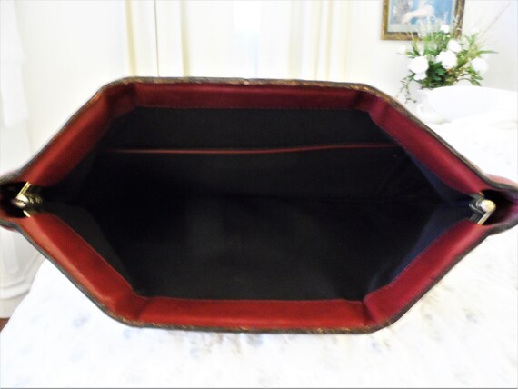 Vintage Aigner Leather Purse Clutch Handbag Burga… - image 3