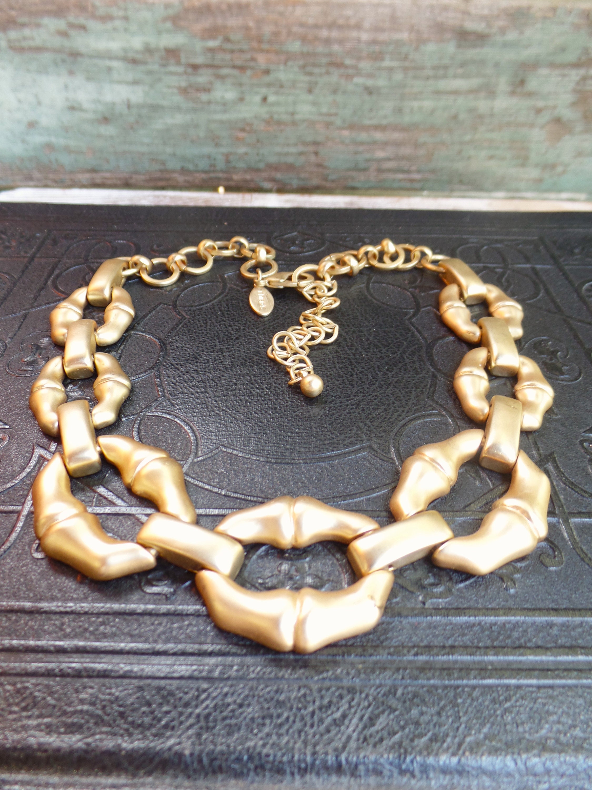 Vintage Chicos Chain Necklace, Bamboo Style Short Linked Chain, Adjustable Collar Necklace, Matte Gold 1980s 80s Costume Jewelry, Medallions