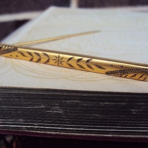 Vintage Antique Gold Filled Bar Pin, Neck Tie Pin, Edwardian Brooch, Gilded Gold Gilt Engraving, Flower and Leaf Design, Victorian Brooch