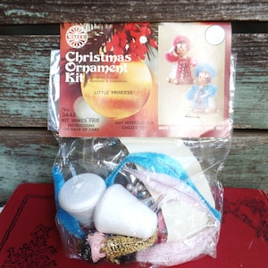 Vintage Walco Kleine Prinzessin Weihnachten Ornament Kit Perlen Pailletten Ornamente Chenille Pfeifenreiniger Perlen Pailletten Retro Lieferungen Trim Baum