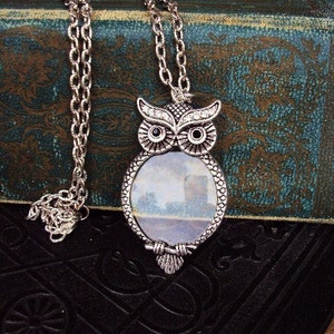 Vintage Style Owl Magnifying Glass Pendant Necklace Victorian Style Ornate Metal Reading Magnifier Antique Silver Long Chain image 2