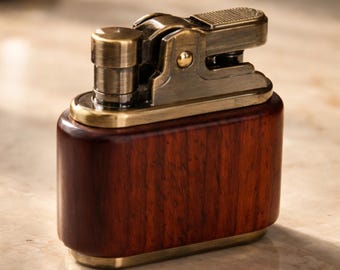 Vintage Holzfeuerzeug aus Messing - Nachfüllbares Retro-Tischfeuerzeug, Luxus-Sammlergeschenk für Ihn, Vatertagsgeschenk im alten Geldstil