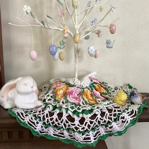 Tabletop Tree Skirt, White & Green with Flowers Cotton Doilies, Mini Tree Skirt, Easter or Spring Small Tree Skirt, Doll Cape,  Made in USA