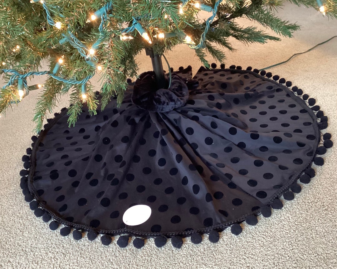 Black Christmas Tree Skirt 