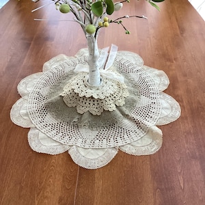 Vintage Doily Small Tree Skirt, Tabletop, Beige or Ecru Cotton Doilies, Christmas, Easter, Spring Tree Skirt,Doll Cape or Cloak, Made in USA