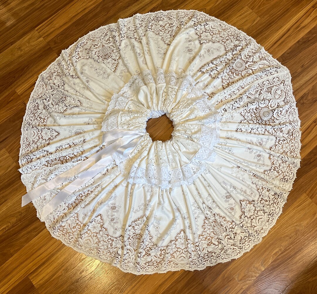 Lace Christmas Tree Skirt 