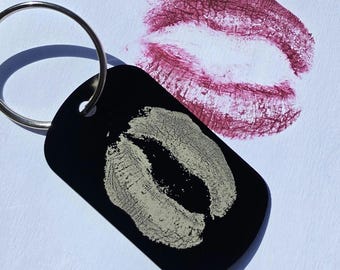 Custom Kiss Keychain, Keyring, Personalised Kiss and Text Gift