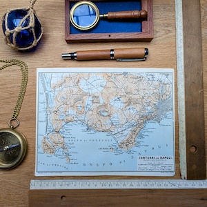 Imprimée en 1909, Golfe de Pozzuoli, Naples, Italie. Original Vintage Authentique.