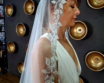 Mantilla lace veil Floral spanish veil with sequins Lace veil knee length veil flower cathedral veil lace trim veil сustom wedding veil