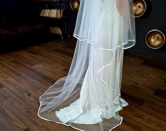 Blusher veil in satin trim veil edge Chapel wedding veil in satin edge veil Satin veil blusher with comb Cathedral veil with satin ribbon