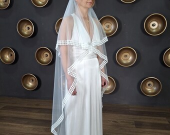 Boho veil in blusher veil Lace veil lace trim veil Retro veil edge trim Chapel veil with comb Two tier veil ivor Wedding veil fingertip veil