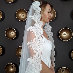 Lace veil mantilla veil Cathedral veil with lace trim veil Lace mantilla veil in chantilly lace veil Wedding veil in lace chapel veil