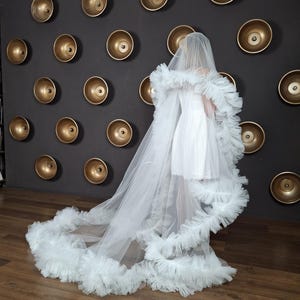 Ruffle veil Wedding veil trim ruffled veil Cathedral veil Fluffy veil with ruffles Modern bridal veil ruffle edge veil handmade veil ruffle
