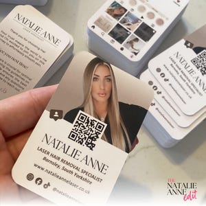 Modèle de carte de visite Instagram, bricolage, modifiable, pour entreprise de beauté au laser pour cils avec code QR, cartes d'influence recto-verso