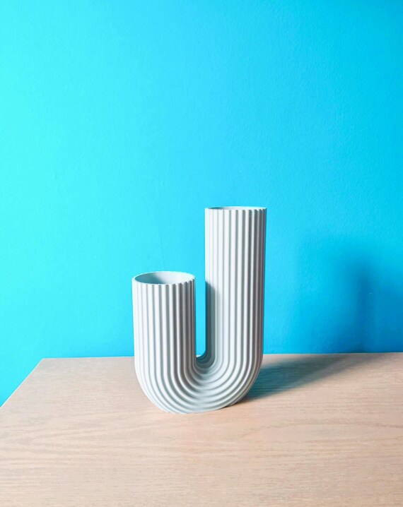 Modern U-Shaped Vase: Home Decor
