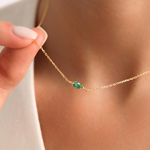 Colar com pedra de nascimento em formato de marquise: acabamento em prata de lei, ouro, rosé ou prata.