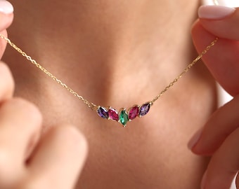 Sierlijke sterlingzilveren geboortesteenketting: gepersonaliseerde familiesieraden