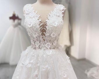 Vestido de novia con encaje floral 3D, vestido de novia con falda de tul, vestido de novia con escote en V personalizado, vestido de novia bohemio