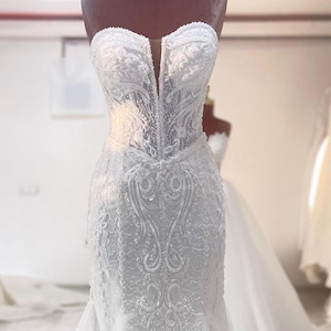 Strapless Lace Mermaid Wedding Dress, Corset Bridal Gown, Beaded Wedding Dress with Tulle Skirt Detail, Unique Bohemian Bride Dress,