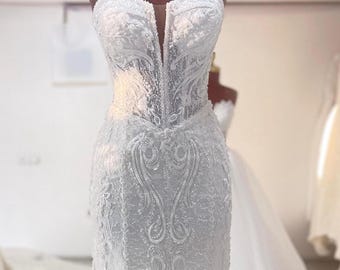 Strapless Lace Mermaid Wedding Dress, Corset Bridal Gown, Beaded Wedding Dress with Tulle Skirt Detail, Unique Bohemian Bride Dress,