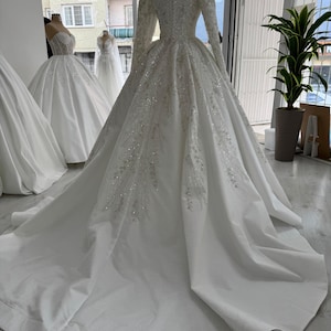 Hijab Wedding Dress With Crystal Embellishment Luxury Muslim