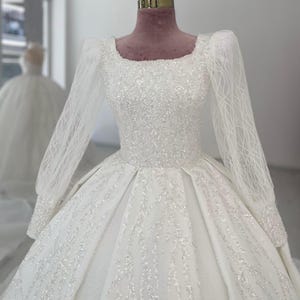 Islamic Bridal Dress, Lace Hijab Wedding Dress, Modest Tulle Bridal Ball Gown, Long Sleeve Dress, White Wedding Dress, Muslim Bride Dress,