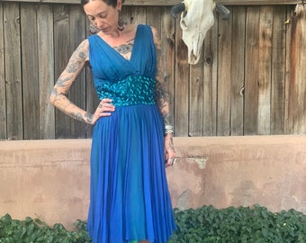 Vintage 1960s Blue Cocktail Dress with Sequin Accents S/M