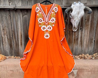 70s Vintage Orange Embroidered Kaftan with Batwing Sleeves S/M