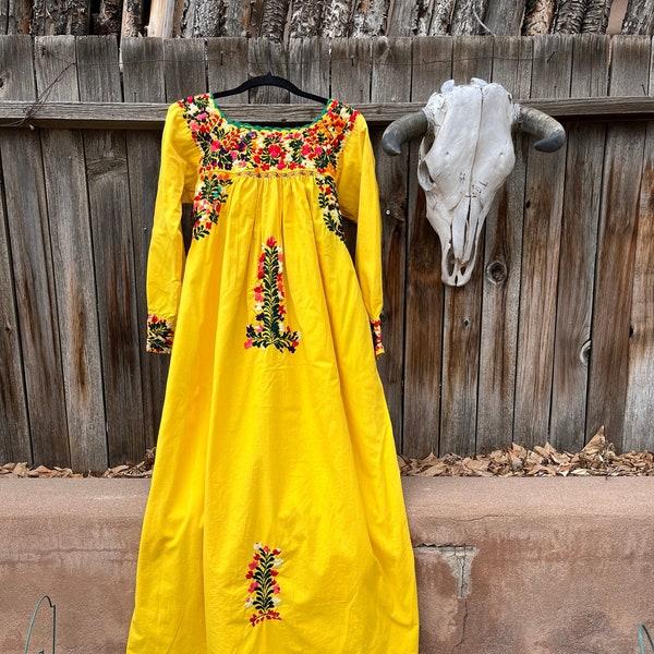 70s Vintage Yellow Embroidered Mexican Maxi Dress with Long Sleeves S/M