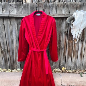 Vintage 70s Red Velvet Bathrobe by &quot;It&#39;s A Charm&quot; | Winter Dressing Gown S/M | Holiday Loungewear