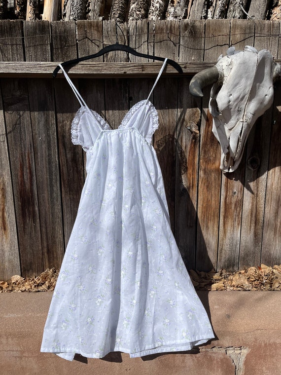 80s Vintage Peignoir Set White Floral Nightgown a… - image 8