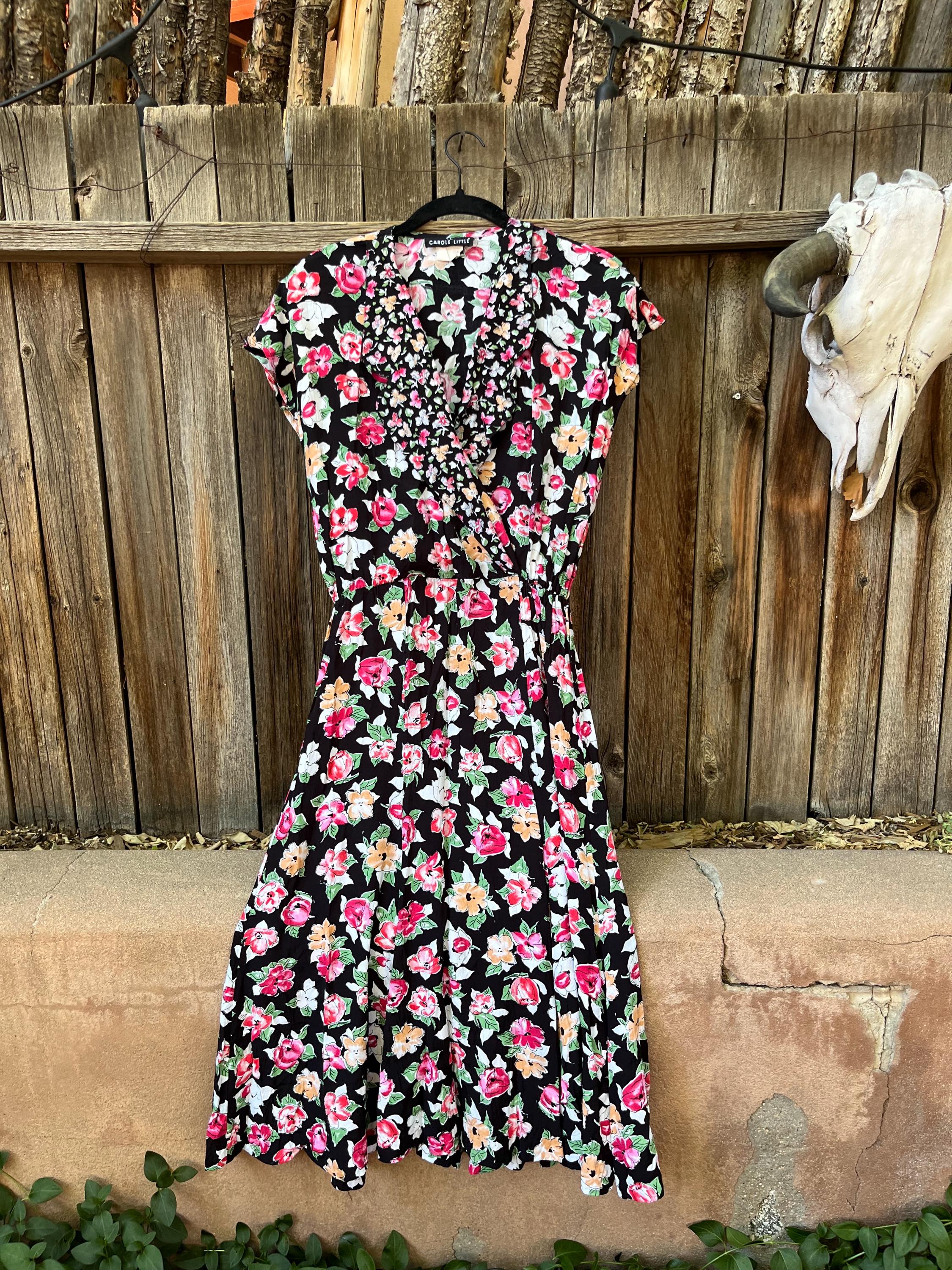 floral dresses 90s Vintage Midi Dress S/M | Carole Little Black Rayon 40s Style Color:Light Champagne Kylie Jenner Redefines Holiday 4 bridesmaid 90s outfit S–M Model Uma is