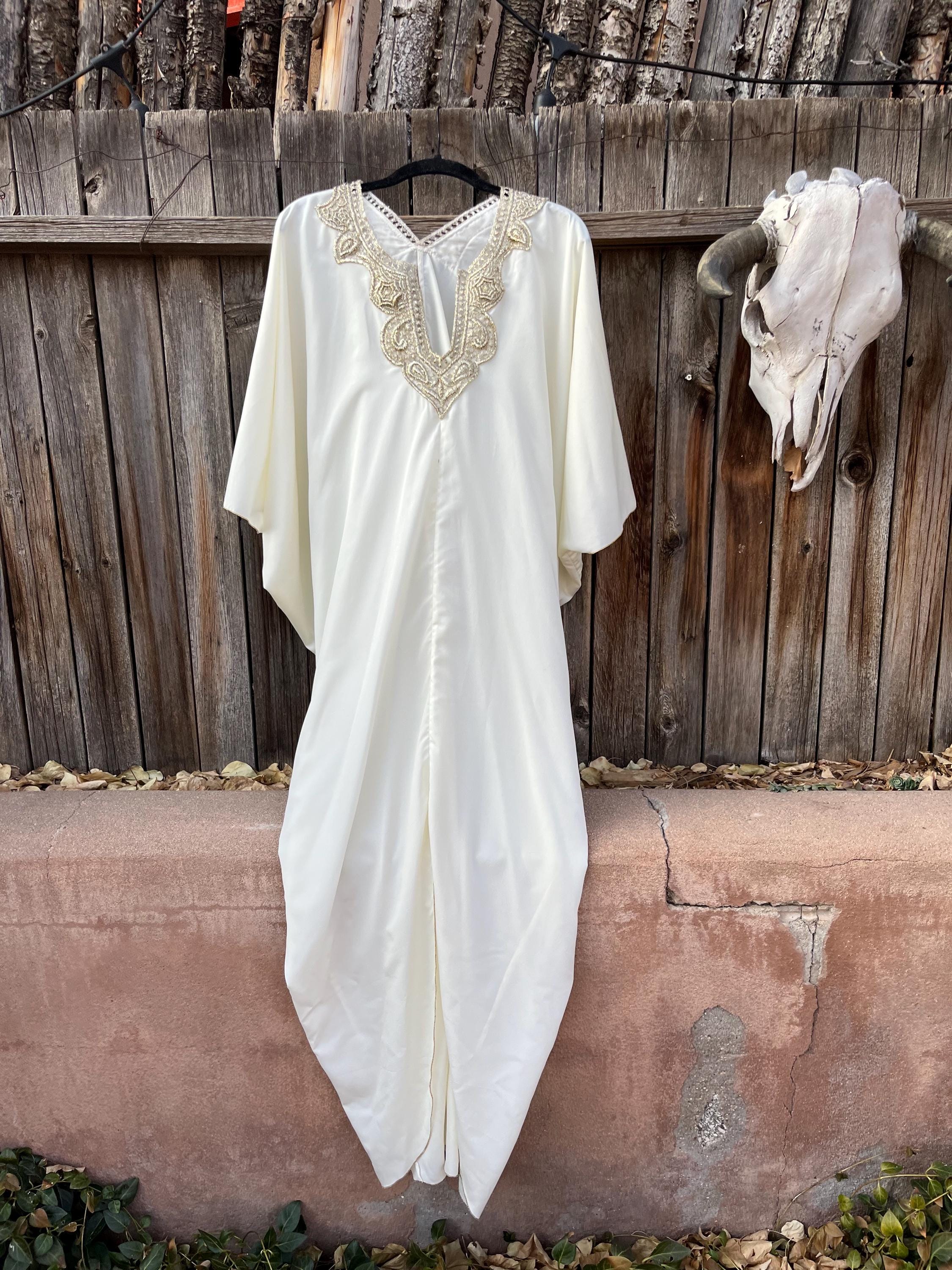 chinese dress ladies Nude Tulle Embellished Kaftan