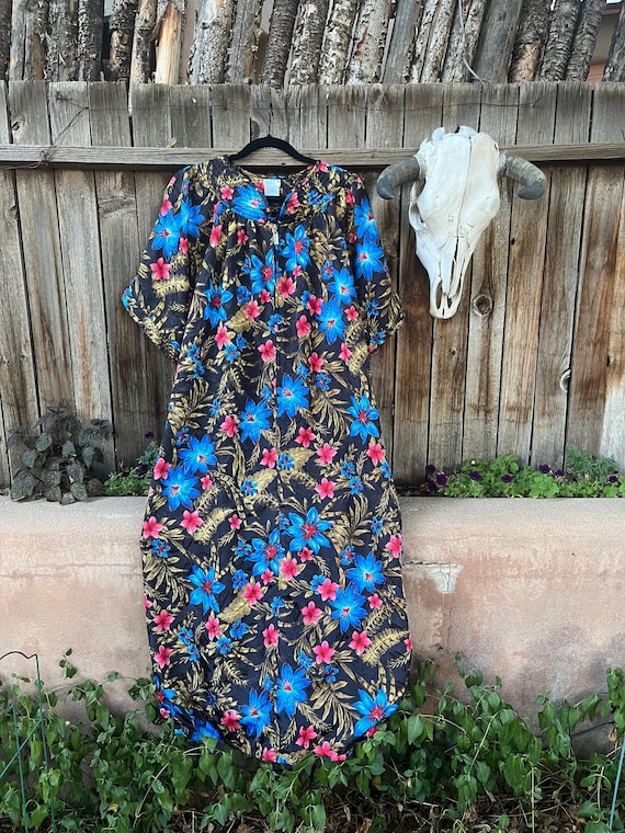Vera wang caftan top