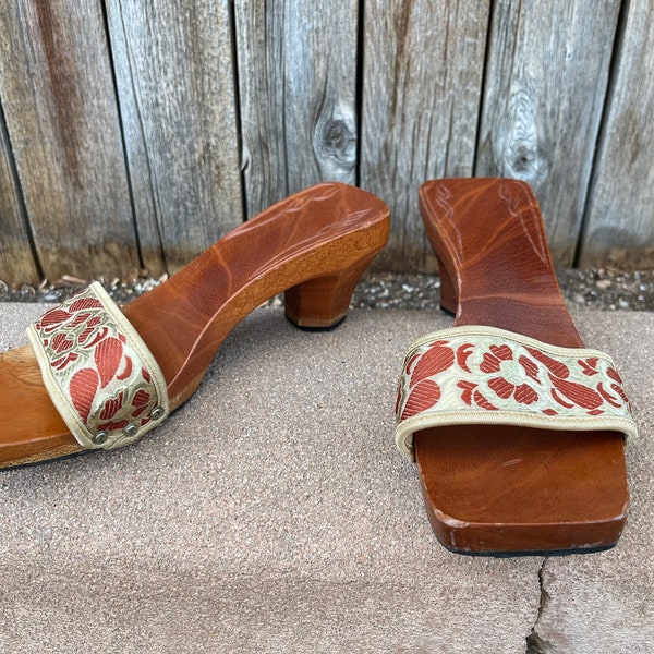 50s Style Vintage Indonesian Wooden Sandals Tiki Style Size 37/ 6.5 - 7 US