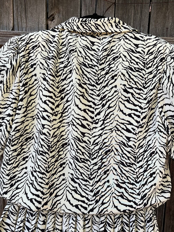 Damon Petite Vintage 1980s Zebra Print Secretary … - image 7