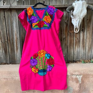 Vintage Mexican Pink Embroidered Dress | Boho Floral Summer Dress M/L/XL