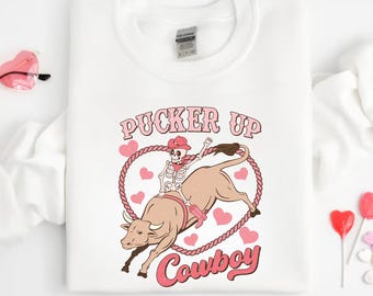 PUCKER UP COWBOY ビッグシルエット スウェット アイボリー Wrangler® Billy Sunset Oversized Pullover - Women's Sweatshirts in